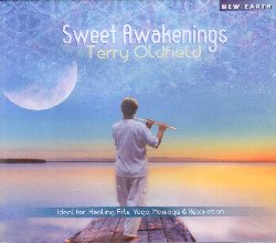 OLDFIELD TERRY :  SWEET AWAKENINGS  (NEW EARTH)

In Sweet Awakenings Terry Oldfield porta l'ascoltatore in uno stato di rilassata consapevolezza. Le melodie del suo flauto, accompagnate dalle note di chitarra acustica, pianoforte, tastiere e sintetizzatori, creano un paesaggio senza tempo dove chi ascolta si pu lasciar andare al potere della guarigione e della pace interiore. Oldfield ha raccontato che realizzare Sweet Awakenings  stato per lui un bellissimo viaggio che gli ha fatto riscoprire il flauto d'argento, quello da lui usato all'inizio della carriera sulla splendida isola greca di Hydra. I brani dell'album rappresentano momenti preziosi della vita dell'artista che attraverso la musica diventano di ciascun ascoltare, ricordandoci che facciamo tutti parte dello stesso grande progetto. Sweet Awakenings  un album toccante e delicato che invita l'ascoltatore a guardarsi dentro alla ricerca della vera felicit.