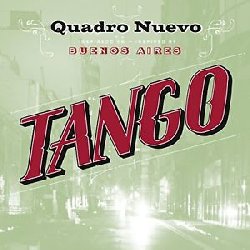 QUADRO NUEVO :  TANGO  (FINE MUSIC)

All'inizio del 2014 la formazione tedesco-austriaca Quadro Nuevo ha preparato le valigie per un nuovo viaggio: questa volta non si trattava di una tournee, ma di una spedizione alla scoperta di Buenos Aires. Nella capitale argentina i musicisti si sono mescolati ai loro colleghi del posto, hanno accompagnato con le loro melodie i ballerini delle fumose milonghe, hanno conosciuto famosi tangueros, hanno tenuto circa 120 concerti nel vecchio club di tango Los Laureles, accumulando preziose esperienze di vita. Questo viaggio  stata la fonte d'ispirazione di Tango, il nuovo album dell'ensemble Quadro Nuevo, un coraggioso e rispettoso omaggio ad una tradizione lontana e molto longeva. Insieme a Mulo Francel (sax, clarinetto, chitarra), Andreas Hinterseher (bandoneon), Evelyn Huber (arpa da concerto, salterio) e D.D. Lowka (basso, percussioni), per l'occasione la formazione Quadro Nuevo si  arricchita della presenza del pianista Chris Gall. I cinque musicisti propongono un repertorio di tango classico, con brani come La Cumparsita, oltre a leggendarie canzoni di Carlos Gardel degli anni '30 come El Dias Que Me Quieras e Por Una Cabeza. Nel rispetto della tradizione i Quadro Nuevo, forti dall'esperienza vissuta in prima persona in Argentina, offrono all'ascoltatore interpretazioni originali che non tradiscono lo spirito tradizionale di queste pietre miliari del tango. Tango racconta incontri, viaggi, parla dei momenti pi futili e di quelli pi importanti della vita, raccontando la dolcezza ed il temperamento passionale di questa musica sempre in bilico tra nostalgia e gioia sfrenata. Un nuovo capolavoro per la pluripremiata formazione da sempre in stretto contatto con il nostro Paese, dove nel corso degli anni hanno raccolto un consolidato seguito di affezionati estimatori e dove frequentemente tengono appassionanti concerti. Best seller.