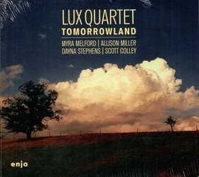 LUX QUARTET :  TOMORROWLAND  (ENJA)

Con un nome che omaggia il potere rinvigorente della luce, il Lux Quartet  un nuovo quartetto guidato da due degli artisti pi celebri e visionari della musica improvvisata moderna: Myra Melford (pianoforte) e Allison Miller (batteria). Uniti da una passione per la preservazione della natura e un approccio alla musica che non conosce confini, i due innovatori hanno voluto al loro fianco due eccellenti musicisti che sono Dayna Stephens (sax) e Scott Colley (basso), creando una formazione affiatata e capace di stupire. Melford e Miller sono rinomati per il loro modo di suonare incisivo che attraversa lintero spettro del jazz. Stephens ha lavorato con Kenny Barron, Ambrose Akinmusire, Julian Lage e Gerald Clayton, tra gli altri; mentre Colley  un bassista molto rispettato che vanta collaborazioni con Joshua Redman, John Scofield, Herbie Hancock e Chris Potter, solo per citarne alcuni. Come si pu notare ascoltando Tomorrowland, il quartetto ha sviluppato una chimica cos profonda da evolversi in unentit nuova capace di pura suggestione sonora. Il nome Lux Quartet  ispirato alla luce in tutte le sue forme, dalla vitalit dei raggi del sole alla bioluminescenza delle creature negli oceani pi profondi, quasi unindicazione che suggerisce tutte le altezze e le profondit che la band esplora con la propria musica. Tomorrowland  un viaggio alla scoperta di paesaggi musicali davvero mozzafiato.