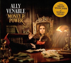 VENABLE ALLY :  MONEY & POWER  (RUF)

Le regole sono fatte per essere infrante e le aspettative per essere sfidate. Dopo aver trascorso lultimo decennio a ritagliarsi il suo spazio nel mondo del blues-rock dominato dagli uomini, il combattivo sesto album di Ally Venable, Money & Power, esige di pi per se stessa, per tutte le donne e per chiunque altro pensasse di non essere degno di un posto nel mondo. Money & Power  una dichiarazione molto forte, soprattutto per le donne. Tutte le canzoni mettono in risalto il tema di cosa significhi veramente essere una forza con cui fare i conti. Voglio che questo disco svegli la gente afferma la pluripremiata artista texana del suo nuovo album registrato a Nashville, in cui  affiancata da ospiti di prima categoria come Shemekia Copeland e Christone Kingfish Ingram. Denaro e potere fanno girare il mondo, ma nelle mani giuste, la musica pu essere altrettanto potente. In questo momento Ally Venable  annoverata tra i migliori giovani cantautori di musica americana, tanto che nella rivista Classic Rock si legge di lei: Con i suoi tacchi, le paillettes e la Les Paul che ringhia al guinzaglio,  una delle giovani artiste pi accattivanti della Ruf. Money & Power  un disco roots moderno che segue regole proprie e marcia al ritmo del proprio tamburo. Lo stesso si potrebbe dire della stessa Ally che afferma: Sono entusiasta di pubblicare questo album. Per me  l'incarnazione sonora dellambizione inarrestabile di una donna e mette davvero in mostra la mia musicalit su tutti i fronti. Non vedo lora di vedere dove mi porter questa cosa.