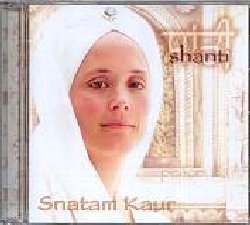 KAUR SNATAM :  SHANTI  (SPIRIT VOYAGE)

La profondit spirituale che caratterizza la musica di Snatam Kaur trae la propria linfa vitale da un'esistenza da sempre consacrata all'amore per la conoscenza dell'interiorit umana. Fin da bambina i genitori di Snatam Kaur hanno avvicinato la figlia alla tradizione sikh insegnata dal grande guru Yogi Bhajan; crescendo la musicista si  dedicata allo studio ed alla pratica della meditazione, senza trascurare la sua passione per la musica che la port ad imparare a suonare violino, chitarra e percussioni, allenando contemporaneamente la sua straordinaria voce. Shanti, fra i best seller del panorama new age e una delle sue migliori creazioni, contiene canti e mantra, molti dei quali scritti dal guru Nank, il primo guru dei Sikh vissuto tra il 1469 ed il 1538. Il maestro, accompagnato dal suo discepolo e musicista Mardana, attraversava l'India ammaliando con le proprie canzoni un pubblico che veniva ad ascoltare il maestro per apprendere i suoi preziosi insegnamenti. Ciascun brano contenuto in questo splendido album di Snatam Kaur affronta un particolare aspetto del rapporto tra l'uomo e Dio, facendo riflettere l'ascoltatore sul propria relazione con l'Infinito. Shanti che in sanscrito significa pace,  l'album ideale per cercare di raggiungere quella serenit spirituale che spesso manca nella moderna e frenetica realt occidentale.
