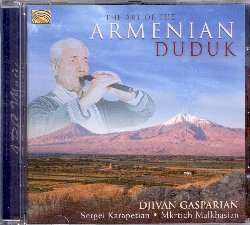 GASPARIAN DJIVAN :  THE ART OF THE ARMENIAN DUDUK  (ARC)

Nato nel 1928 a Solag, un villaggio vicino alla capitale armena Yerevan, Djivan Gasparian  l'artista che ha fatto conoscere il flauto duduk in occidente ed  senza dubbio il musicista armeno pi noto al mondo. Grazie al suo straordinario virtuosismo, Gasparian ha vinto quattro medaglie d'oro in altrettante manifestazioni internazionali organizzate dall'Unesco (nel 1959, 1962, 1973 e 1980). In queste occasioni ha conosciuto Peter Gabriel che, incantato dalla sua musica, ha deciso di pubblicare un suo album su Real Music che lo ha reso famoso nel mondo. Da quel momento nella carriera di Gasparian  tutto un susseguirsi di importanti collaborazioni: con Lionel Richie e Peter Gabriel nella colonna sonora del film L'ultima tentazione di Cristo, con Peter Gabriel nell'album Us, con il chitarrista canadese Michael Brooks e con il Kronos Quartet nell'album Night Prayer. Interprete delle musiche della colonna sonora del film Il gladiatore, Gasparian propone The Art of the Armenian Duduk, album caratterizzato dalle dolci melodie del duduk interpretate dal virtuoso musicista armeno insieme a Sergei Karapetian e Mkrtich Malkhasian. The Art of the Armenian Duduk  un viaggio alla scoperta dell'antica tradizione musicale d'Armenia.