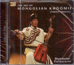 DAVAASUREN BAYARBAATAR :  THE ART OF MONGOLIAN KHOOMII - THROAT SINGING  (ARC)

Bayarbaatar Davaasuren  un pluripremiato musicista, cantante, ballerino e coreografo mongolo che si  distinto per la sua approfondita conoscenza di varie arti tradizionali del suo paese. Attualmente Bayarbaatar Davaasuren lavora come coreografo dell'ensemble di canto e danza dell'accademia nazionale della citt mongola di Soum Sharga, ma  anche un apprezzato interprete di 'throat singing', il canto armonico probabilmente nato in Mongolia nelle attuali province di Khovd e Govi Altai, che consiste nel creare con la laringe sonorit capaci di originare armonici comprendenti due o tre toni simultaneamente. The Art of Mongolian Khmii - Throat Singing del maestro Davaasuren propone brani di solo canto armonico ed altri in cui l'artista accompagna il suo canto gutturale con le melodie di strumenti tradizionali mongoli tra i quali tovshuur (liuto dal collo lungo), scacciapensieri e yatga (una sorta di cetra). The Art of Mongolian Khmii - Throat Singing  un album affascinante con cui  possibile scoprire note e sonorit che non avremmo mai pensato potessero esistere.