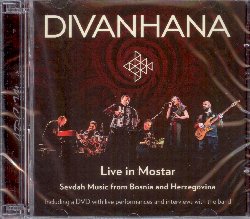 DIVANHANA :  DIVANHANA - LIVE IN MOSTAR (cd+dvd)  (ARC)

Dopo il successo dell'album Zukva - Sevdah from Bosnia's Finest, Divanhana, formazione nata a Sarajevo nel 2009, presenta Divanhana - Live in Mostar, il loro nuovo progetto live composto da un cd ed un dvd che racconta il concerto che la band ha tenuto nel teatro nazionale di Mostar, in Bosnia Herzegovina. La formazione bosniaca suona musica tradizionale ripensata con arrangiamenti caratterizzati da influenze jazz, pop e della musica classica del XX secolo. I Divanhana offrono musica tradizionale urbana non solo dalla Bosnia Herzegovina, ma da tutta la regione balcanica, con una particolare attenzione alla Sevdalinka, un'interessante forma musicale che affonda le sue radici nell'impero ottomano e che viene utilizzata per esprimere malinconia, mal d'amore, passione e gioia. Oltre alla musica, Divanhana - Live in Mostar offre anche immagini: il dvd contiene le riprese live del concerto di Mostar oltre ad interessanti interviste con la formazione. Per coloro che non hanno mai avuto l'occasione di assistere personalmente ad un concerto della band bosniaca, Divanhana - Live in Mostar  sicuramente un'occasione da non perdere!