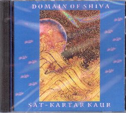 KAUR SAT KARTAR :  DOMAIN OF SHIVA  (INVINCIBLE)

Il raga  l'antica scala musicale le cui onde sonore hanno un profondo effetto sulla psiche e sul cuore dell'uomo. Tutte le musiche di Domain of Shiva della compositrice e vocalista Sat Kartar Kaur, ad eccezione della seconda traccia, sono parte della tradizione religiosa Sikh conosciuta con il nome di Gurubani Kirtan. Questi inni-poemi interpretati con una ricca strumentazione e con la voce celestiale di Sat Kartar Kaur, sono composizioni che i Guru Sikh scrissero in uno stato di estasi divina. Domain of Shiva contiene due raga. I primi quattro brani sono composti in Rag Dhanasari, un raga del pomeriggio ed esprime il desiderio di una donna per l'amato perduto. Le ultime tre tracce sono composte in Rag Bhairo, un raga della mattina e rappresenta il gigante Bhairav che  una delle tre guide del tempio di Shiva.
