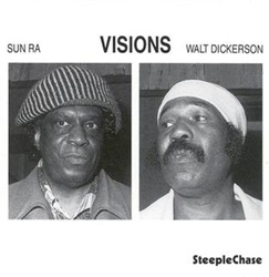 SUN RA / DICKERSON WALT :  VISIONS  (STEEPLECHASE)

Dopo aver suonato insieme nel disco del 1966 Impressions Of a Patch of Blue!, Sun Ra e Walt Dickerson si sono ritrovati e hanno regalato al pubblico un altro lavoro in duo, Visions, originariamente registrato l11 luglio del 1978. Visions unisce le note del vibrafono cool di Walt Dickerson e il pianoforte idiosincratico di Sun Ra, mostrando gli stili contrastanti dei due artisti, ma con un effetto sorprendentemente coeso. A colpire chi ascolta saranno dunque le note del pianoforte free jazz tipico di Sun Ra e lo stile esplorativo, ma allo stesso tempo controllato, del vibrafono di Dickerson. Proposto da casa Steeplechase in versione vinile audiophile 180 gr., Visions propone tutti originali di Dickerson tra cui Astro, Utopia e il brano che d il titolo a disco.