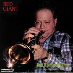 RODNEY RED :  RED GIANT  (STEEPLECHASE)

Il trombettista americano Red Rodney (1927-1994) si  fatto conoscere ed apprezzare per il suo ritmo leggendario alla fine degli anni '40 e fu assunto da Charlie Parker per rimpiazzare Miles Davis nel suo quintetto. Dopo un periodo turbolento che lo allontan dal palcoscenico tra gli anni '60 e '70, Rodney fece ritorno sulla scena musicale mondiale negli anni '80. Red Giant, originariamente pubblicato nel 1988 e registrato a Copenhagen dove Rodney visse per un paio di anni, viene oggi riproposto da casa Steeplechase in una preziosa versione su vinile, ottenuta utilizzando le matrici originali del disco. Red Giant  un album avvincente che propone una track list varia che comprende alcuni originali di Rodney oltre a You Leave Me Breathless di Frederick Hollander, Sun Child di Ron Miller, Ev'ry Time We Say Goodby di Cole Porter ed altre ancora, tutte magistralmente interpretate da Red Rodney (flicorno) con Butch Lacy (pianoforte), Hugo Rasmussen (basso) ed Aage Tanggaard (batteria).