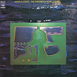 MONK THELONIOUS :  MONK IN TOKYO  (SPEAKERS CORNER)

(Sony SOPW 69/70) Thelonious Monk (p); Charlie Rouse (ts); Butch Warren (b); Frankie Dunlop (dr) - Registrato live nel maggio 1963 al Sankei Hall, Tokyo. Quando il doppio Monk in Tokyo apparve sugli scaffali della sezione jazz negli anni '70, Monk era quasi scomparso dalla scena. Concerti? Album di studio? Niente, tutti i tentativi da parte di vari manager, organizzatori di festival e proprietari di club di indurre Monk ad allontanarsi dal televisore nel suo salotto per eseguire lavori vecchi o nuovi sui palcoscenici di tutto il mondo, furono vani. Il tour del 1963, che arriv anche in Giappone, e l'album che ne fu ricavato, proponevano vecchi lavori del pianista e compositore americano come Blue Monk, Epistrophy e Bemsha Swing, oltre a standard come Just A Gigolo (I. Caesar, J. Brammer, L. Casucci) e I'm Gettin' Sentimental Over You (G. Bassman, N. Washington). Bei ricordi per i fan giapponesi che hanno assistito al live del 21 maggio 1963 alla Sankei Hall di Tokyo! Per coloro che non erano fisicamente presenti al concerto, il disco di casa Speakers Corner Monk in Tokyo, con la sua sublime qualit audio, offre la possibilit di godere di quella straordinaria performance stando comodamente sdraiati sul divano di casa propria, proprio come Monk...