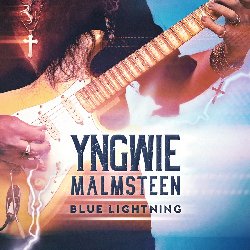MALMSTEEN YNGWIE :  BLUE LIGHTNING (SPLATTER VINYL)  (MASCOT)

Il leggendario chitarrista Yngwie Malmsteen ha pubblicato Blue Lightning nel 2019. Per celebrare l'uscita del nuovo album in studio Parabellum viene pubblicata una nuova versione in vinile di Blue Lightning su vinile blu trasparente splatter. Definire Yngwie Malmsteen un 'maestro' o un 'virtuoso' significa affermare l'ovvio. Ma tali termini non rendono sufficientemente giustizia né al suo talento né al suo impatto. Ci sono innumerevoli chitarristi che hanno copiato una piccola parte del vasto spettro musicale che caratterizza Yngwie Malmsteen, ma nessuno si avvicina al raggiungimento di ciò che lui ha realizzato in un periodo di quasi quattro decenni. Ora, con Blue Lightning, Malmsteen mette in risalto non solo la sua duratura destrezza e diversità, ma rende anche omaggio a coloro che provengono dal mondo del blues e che hanno alimentato il suo spirito artistico per così tanto tempo. Chiunque si aspetti che Malmsteen copi esattamente il modo in cui suonano le versioni originali sarà scioccato. Perché non è quello che ha fatto. Ha magistralmente trasformato classici come Smoke On The Water, Purple Haze e While My Guitar Gently Weeps nel suo linguaggio e ha scritto e registrato 4 nuovi brani per questo album.