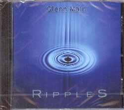 MAIN GLENN :  RIPPLES  (NEW WORLD)

Glenn Main ha iniziato la sua avventura musicale nella Oslo degli anni '90 e con il tempo si  fatto conoscere come compositore ed interprete di melodiosa musica elettronica di grande qualit che ricorda quella di Jean Michel Jarre, Vangelis o dei Tangerine Dream, ma senza volerne essere una copia. Glenn Main ha infatti sviluppato uno stile proprio che non vuole assomigliare a null'altro che a se stesso e Ripples, il suo quarto album, lo dimostra chiaramente, riconfermando il posto che l'artista si  guadagnato negli anni all'interno del panorama musicale elettronico europeo. Ripples mette in luce la crescente maturit artistica del compositore che in questo caso dimostra di essere anche un ottimo tastierista e palesa all'ascoltatore il suo forte desiderio di esplorare nuovi territori musicali che andranno ad arricchire il suo inimitabile stile.