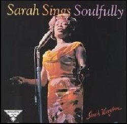 VAUGHAN SARAH :  SARAH SINGS SOULFULLY  (PURE PLEASURE)

Gli anni di Sarah Vaughan con l'etichetta Roulette (1960-64) sono stati definiti i migliori della sua carriera, un periodo in cui la musicalit della cantante si  squisitamente fusa con il suo sfrenato ardore vocale per raggiungere vette altissime. Il disco Sarah Sings Soulfully, registrato verso la fine di quel periodo d'oro, rappresenta una straordinaria testimonianza dell'affermazione artistica della vocalista. Sarah Sings Soulfully  una raccolta divina di brani che rivela un'artista capace di mettere la sua anima in ogni singola nota ed in ogni silenzio che le divide. Seducentemente scarna, lussuosamente toccante e dolorosamente onesta allo stesso tempo, la voce di Sarah Vaughan scorre incandescente attraverso i 12 standard proposti dalla tracklist, librandosi con un'intensit che rimane senza precedenti. La sua lettura della frase 'Just let our love take wing' contenuta nel brano Round Midnight di Thelonious Monk  stupefacente con l'accento grasso e succulento sulla parola 'just' e la lunga pausa su 'love'. E' un momento illuminante e, incredibilmente, solo uno tra i tanti che risplendono in Sarah Sings Soulfully.