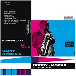 JASPAR BOBBY :  MODERN JAZZ AU CLUB SAINT-GERMAIN  (SAM RECORDS)

Arrivato a Parigi nel 1950, il sassofonista belga Bobby Jaspar (1926-1963) ha subito ammaliato gli appassionati ed i musicisti jazz con il suo stile fluido ed elegante, profondamente influenzato dal suono di Stan Getz. Cos, quando Jaspar inizi a esibirsi regolarmente con un piccolo ensemble al Club Saint-Germain di Parigi decise di utilizzare la stessa strumentazione dellillustre quintetto del suo idolo. La sua formazione era composta da Sacha Distel alla chitarra, Ren Urtreger al pianoforte, Benoit Quersin al basso e Jean-Louis Viale alla batteria. Contrariamente a quanto potrebbe suggerire il titolo, Modern Jazz au Club Saint-Germain  stato in realt registrato in studio il 27 e 29 dicembre del 1955. La tracklist propone composizioni di Milt Jackson, Dizzy Gillespie e Miles Davis insieme a una manciata di standard, in cui laridit spigolosa del bebop cede il passo allidioma generoso e sensibile del cool jazz. La morte prematura di Jaspar nel 1963 ha privato il mondo del jazz di un talento promettente e Modern Jazz au Club Saint-Germain, proposto in vinile 180 gr.,  tra le sue migliori pubblicazioni.