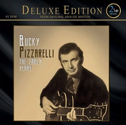 PIZZARELLI BUCKY :  THE EARLY YEARS  (2xHD)

John Bucky Pizzarelli (1926-2020)  stato un maestro della chitarra ritmica e un solista di grande talento, famoso per il suo tono morbido e delicato e per il suo approccio disarmante e diretto alle linee melodiche. Bucky Pizzarelli si esibiva spesso sulla scena jazz di New York, molte volte con suo figlio John: i loro concerti erano per molti un appuntamento imperdibile. Il doppio Lp a 45 giri in vinile 200 gr. The Early Years si divide in due parti: nel primo disco Pizzarelli  affiancato da George Duvivier al basso e Don Lamond alla batteria, mentre nel secondo con il chitarrista ci sono Jerry Bruno al basso e Russ Kassoff al pianoforte. Lo spettacolo inizia con Green Guitar Blues, composizione firmata da Pizzarelli in cui il musicista suona una chitarra a sette corde, dando prova di tutta la sua abilit tecnica. Si prosegue con una serie di interpretazioni di brani di altri compositori come Satin Doll (D. Ellington, B. Strayhorn, J. Mercer), What Are You Doing the Rest of Yor Life (M. Legrand, Marylin e Alan Bergman), Goodbye (G. Jenkins), My Ship (K. Weill, I. Gershwin) e molti altri ancora. Nel 1972, Les Paul, il chitarrista e inventore della nota chitarra, disse di Pizzarelli: E un vero piacere sentire di nuovo una chitarra che suona come una chitarra.