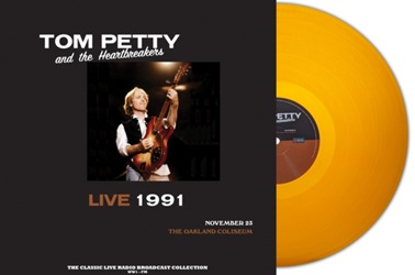 PETTY TOM & THE HEARTBREAKERS :  LIVE 1991 AT THE OAKLAND COLISEUM (ORANGE VINYL)  (SECOND RECORDS)

Come suggerisce il suo stesso titolo, questo disco � stato registrato dal vivo all�Oakland Coliseum, in California, il 23 novembre 1991. La band, capitanata dal cantautore Tom Petty, esegue alcuni dei suoi migliori successi tra i quali spiccano �Too Good to Be True�, �Into the Great Wide Open� e una cover del classico garage dei Count Five �Psychotic Reaction�.