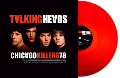 TALKING HEADS :  CHICAGO KILLERS 78 (RED VINYL)  (SECOND RECORDS)

Questo incredibile doppio LP Chicago Killers 78 presenta il concerto dei Talking Heads al Park West nightclub di Chicago, del 28 agosto 1978. Dopo aver aperto lanno in Europa e poi essersi diretti alle Bahamas per registrare il loro leggendario secondo disco More Songs About Buildings And Food i Talking Heads si sono messi in viaggio per supportare luscita del disco che avvenne nel luglio del 1978. Il set contenuto in Chicago Killers 78 vede la band in piena forma, impegnata nellinterpretazione di brani tratti dai loro primi due album.