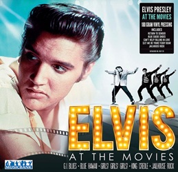 PRESLEY ELVIS :  ELVIS AT THE MOVIES  (MUSICBANK)

La star del rock�n�roll Elvis Presley non si accontentava di produrre singoli e Lp solo per i suoi fan, voleva che il mondo intero lo vedesse esibirsi, cos� si cre� una nuova carriera a Hollywood, realizzando una serie di film memorabili in cui recitava e cantava sempre una selezione di sue canzoni. �Elvis at the Movies� propone alcuni esempi di questa ulteriore carriera di Elvis Presley con brani come �King Creole�, �Trouble� e �Hard Headed Woman� che fanno parte della colonna sonora del film diretto da Michael Curtis �La Via del Male� (1958), la tracklist prosegue con �Jailhouse Rock� colonna sonora della pellicola firmata da Richard Thorpe �Il Delinquente del Rock�n�Roll� e poi ancora  �Can�t Help Falling in Love� e �Hawaiian Wedding Song� che sono le musiche del film �Blue Hawaii� di Norman Taurog del 1961 e tanto altro ancora!