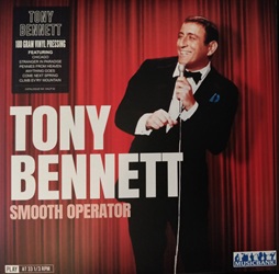 BENNETT TONY :  SMOOTH OPERATOR  (MUSICBANK)

Tony Bennett (1926-2023) � stato il grande interprete del repertorio musicale americano che ha deliziato diverse generazioni di ascoltatori: nel 1951 ottenne il suo primo grande successo con �Because of You�, nel 2021 con �Love For Sale�, il suo secondo album di duetti con Lady Gaga, raggiunse nuovamente la vetta delle classifiche. Bennett � stato l�artista pi� anziano ad avere un album in vetta alle classifiche americane, in una carriera durata sette decenni ha venduto oltre 50 milioni di dischi in tutto il mondo. ha vinto due Emmy e 20 Grammy, ma forse il complimento pi� grande gli � arrivato nientemeno che da Frank Sinatra che di lui disse: � � il miglior cantante in circolazione. Mi emoziona quando lo vedo. Mi commuove. Riesce a trasmettere ci� che il compositore ha in mente, e probabilmente anche qualcosa in pi��. Con una tracklist che comprende brani come �Chicago�, �Stranger In Paradise�, �With Plenty Of Money And You�, �You'll Never Get Away From Me� e tanti altri ancora, �Smooth Operator� � l�occasione giusta per riscoprire un interprete di inestimabile valore.
